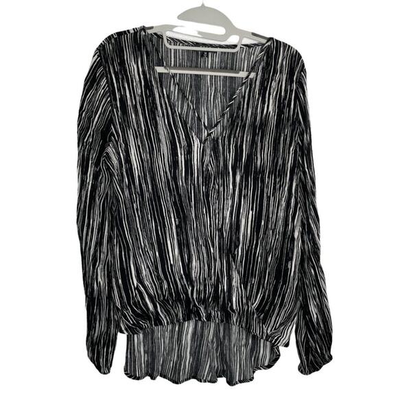 TCEC Womens Top Size M Long Sleeve Striped Unlined V Neck Pullover Casual Blouse - Picture 1 of 13
